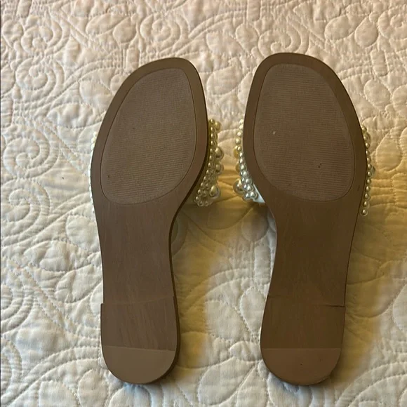 Steve Madden Cream Pearl Embellished Sandals - Picture 4 of 4